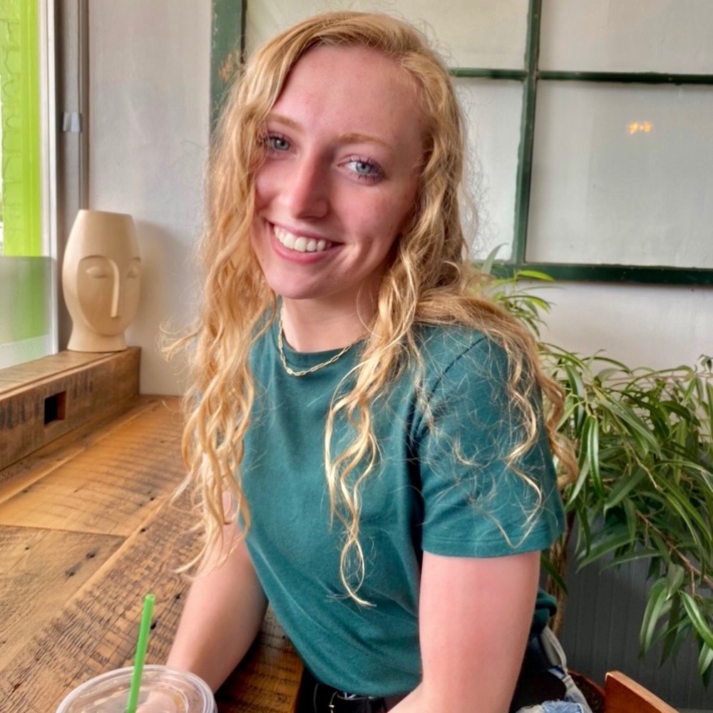Meet your Posher, Alison